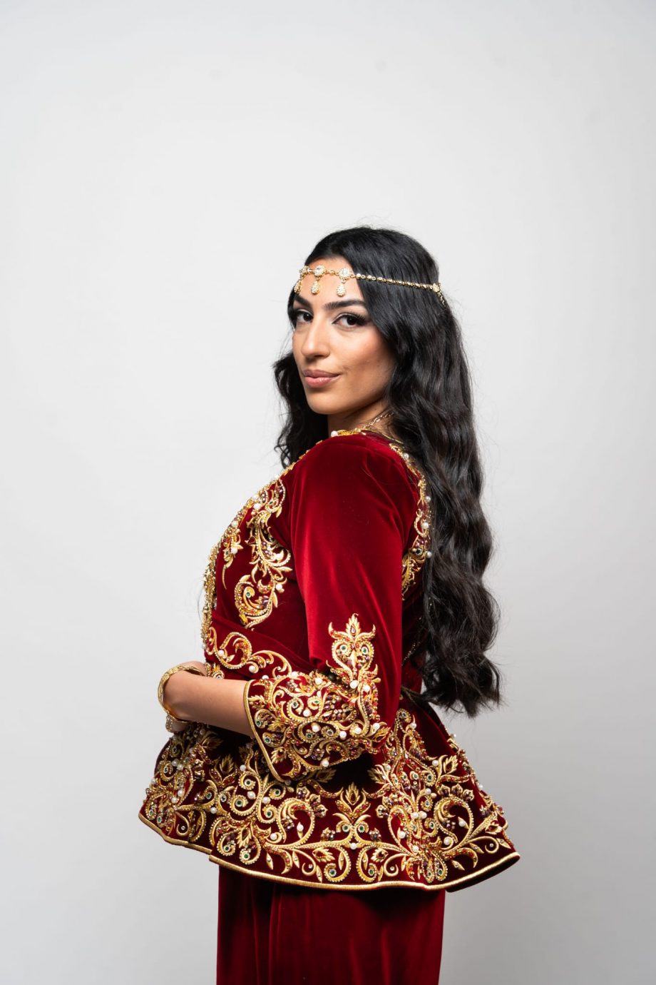 LOUNA - Robe Karakou