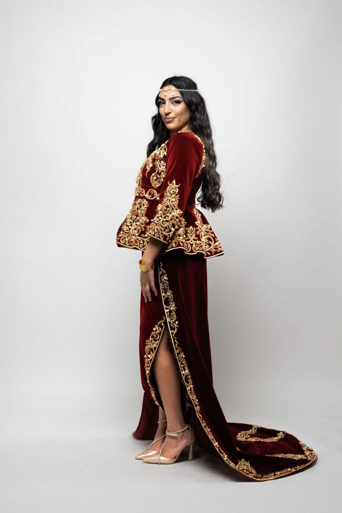 LOUNA - Robe Karakou